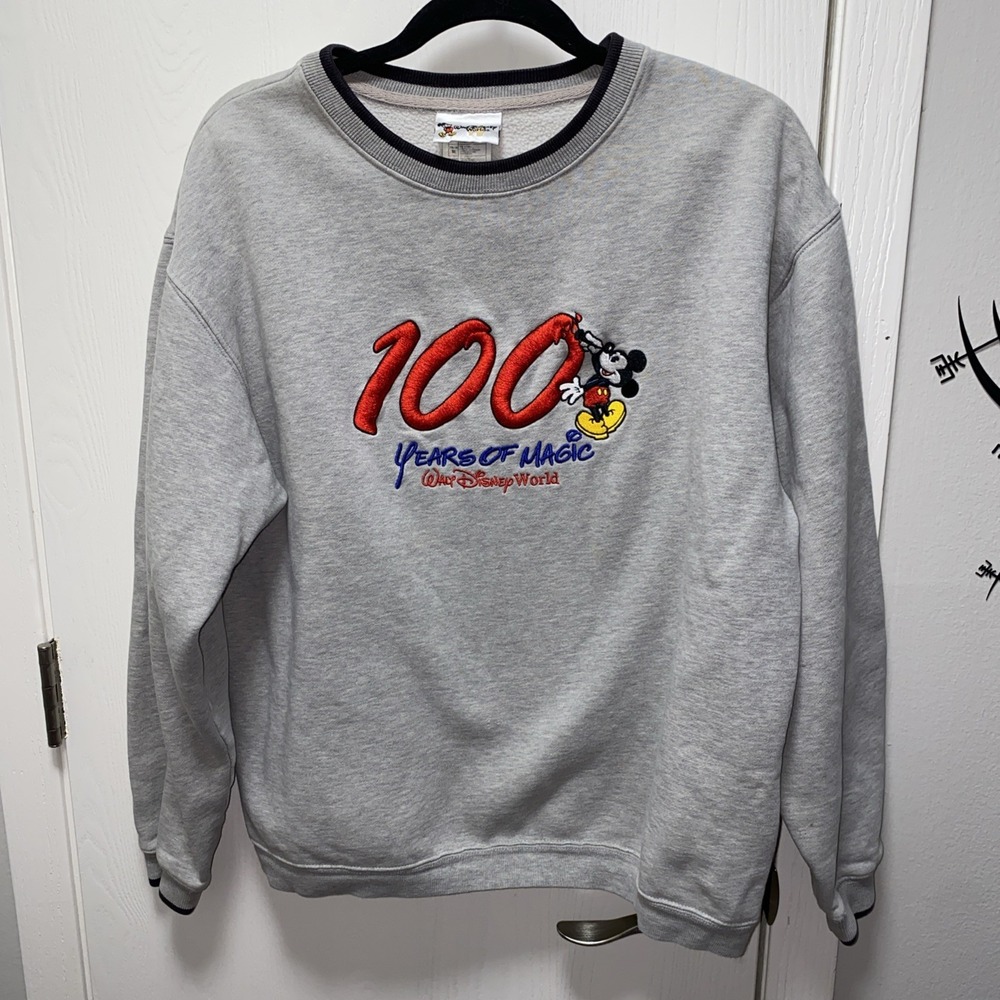 Vintage Disney 100 Years Of Magic Embroidered Sweatshirt M